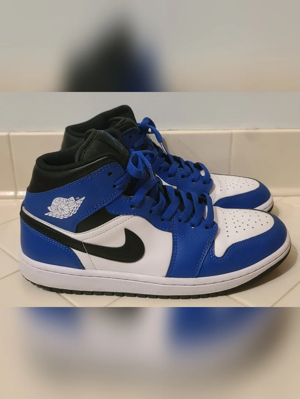 Jordan 1 Mid Game Royal Men's Size 8.5 - Picture 3 of 7